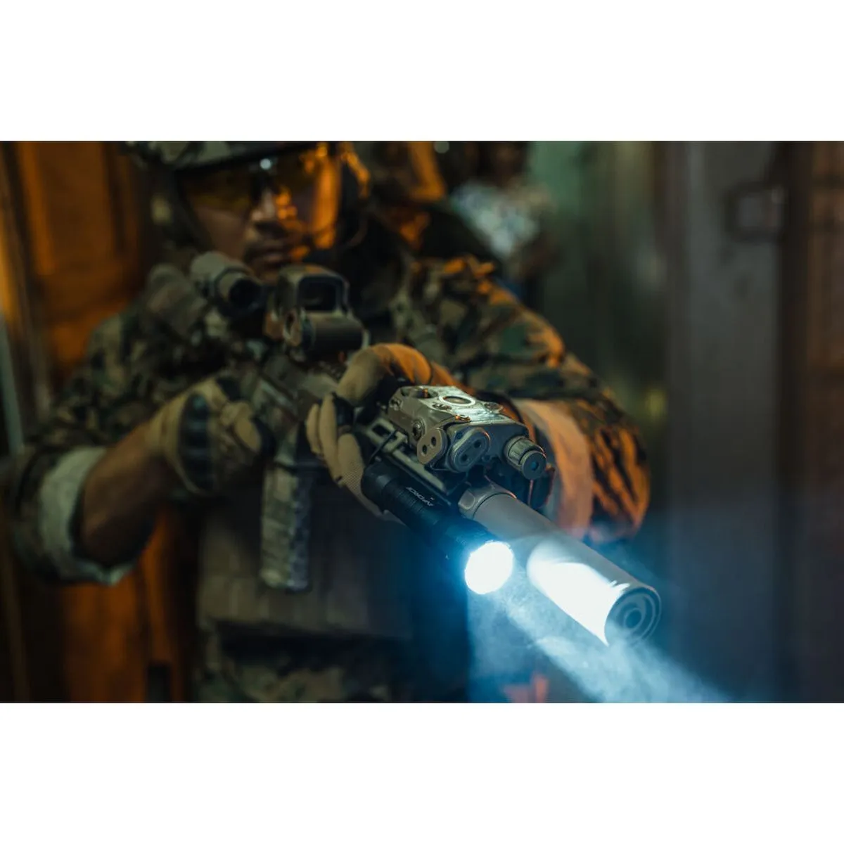 Latarka Inforce ARC 650-LR-M Kit do karabinu / strzelby - obrazek 8
