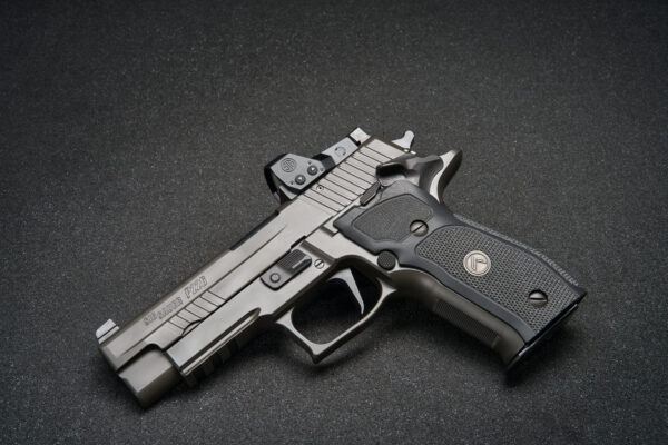 Sig Sauer P226 LEGION SAO - obrazek 5